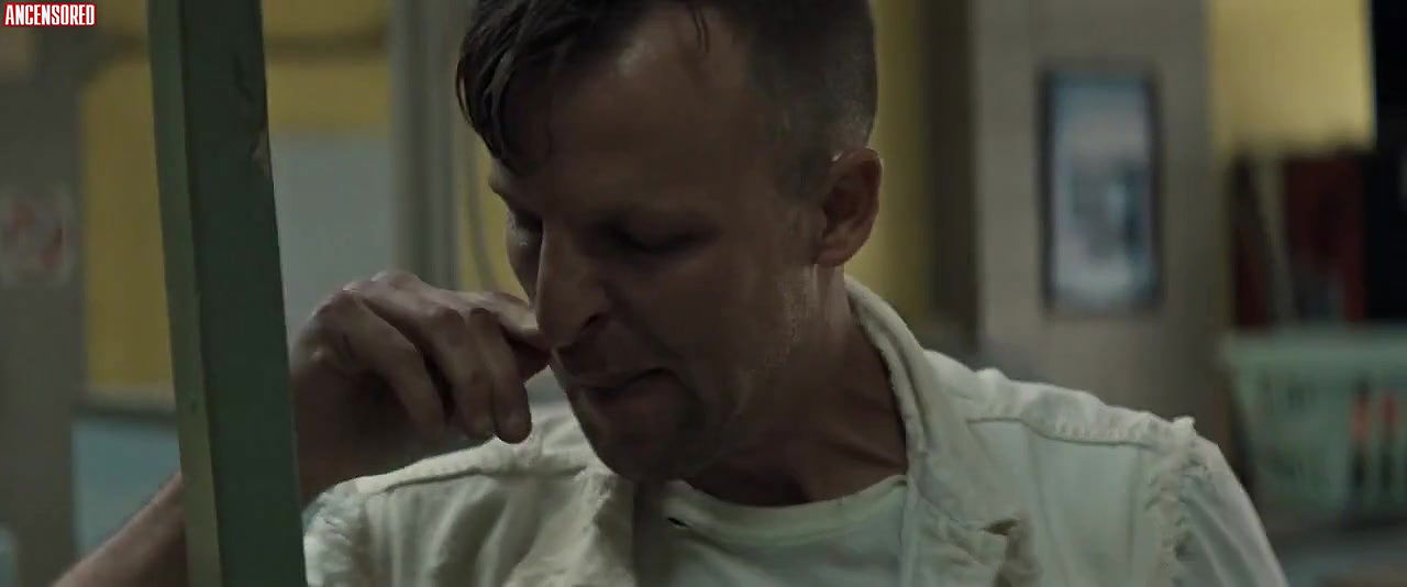 Bella Thorne – girl