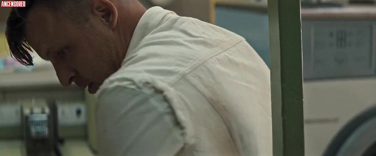 Bella Thorne – girl