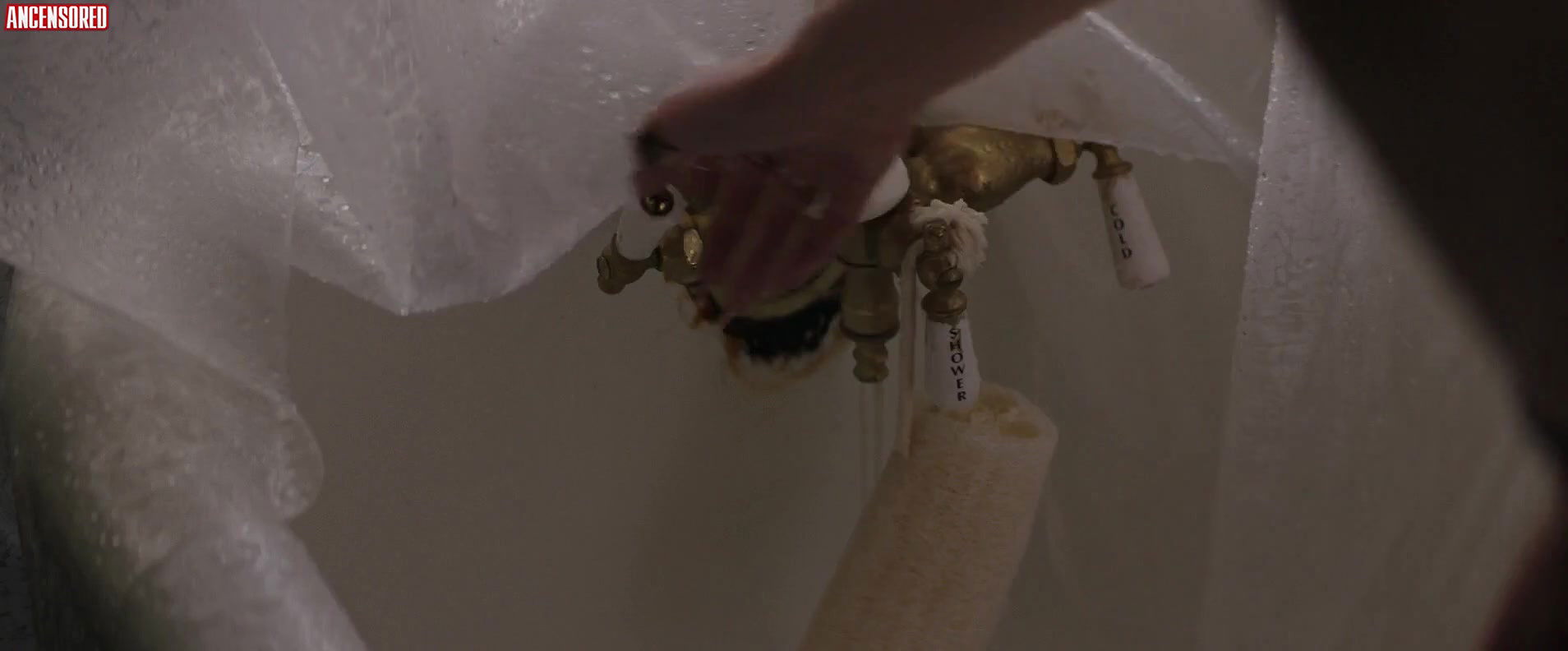 Bella Thorne – i still see you