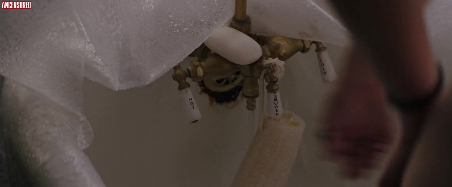 Bella Thorne – i still see you