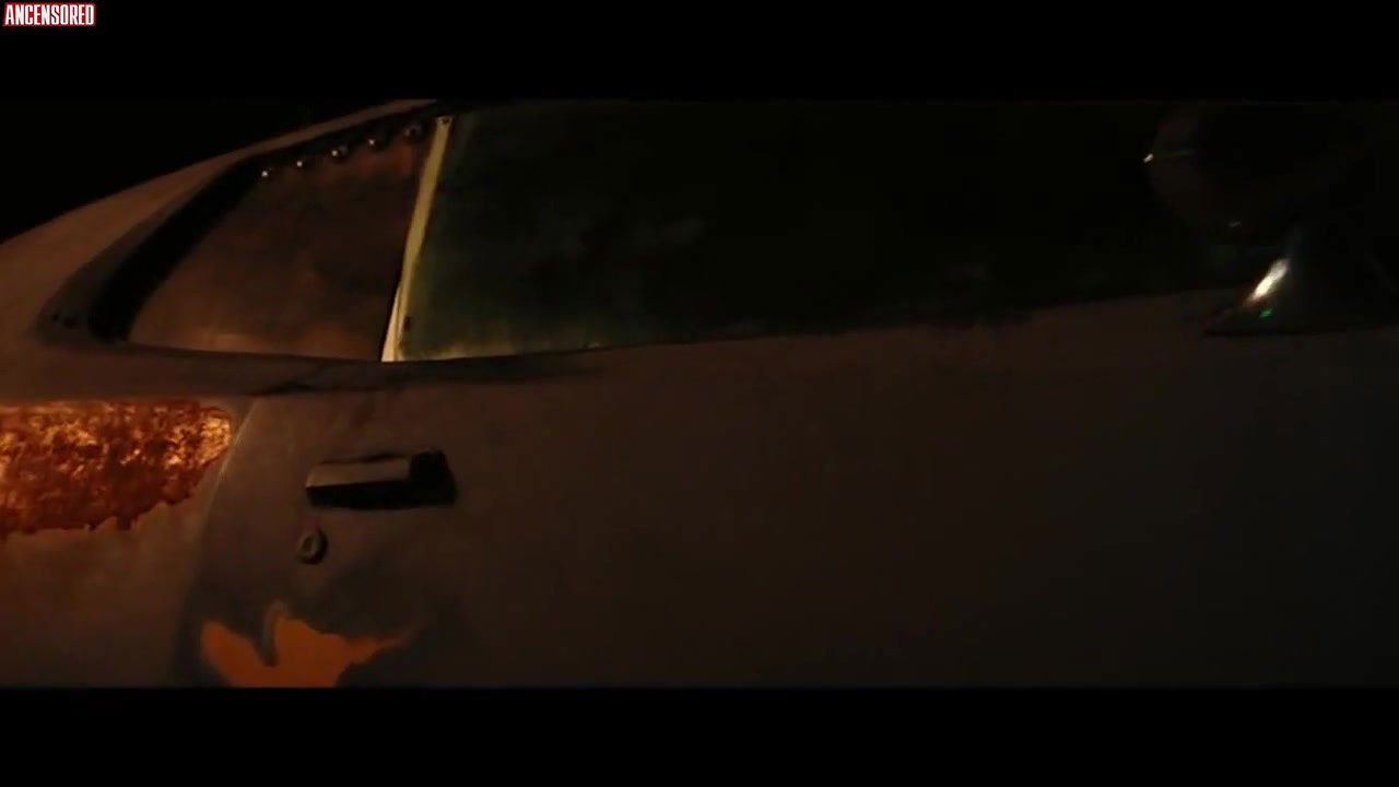 Bella Thorne – infamous