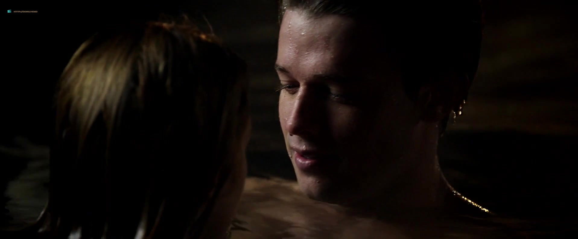 Bella Thorne – midnight sun