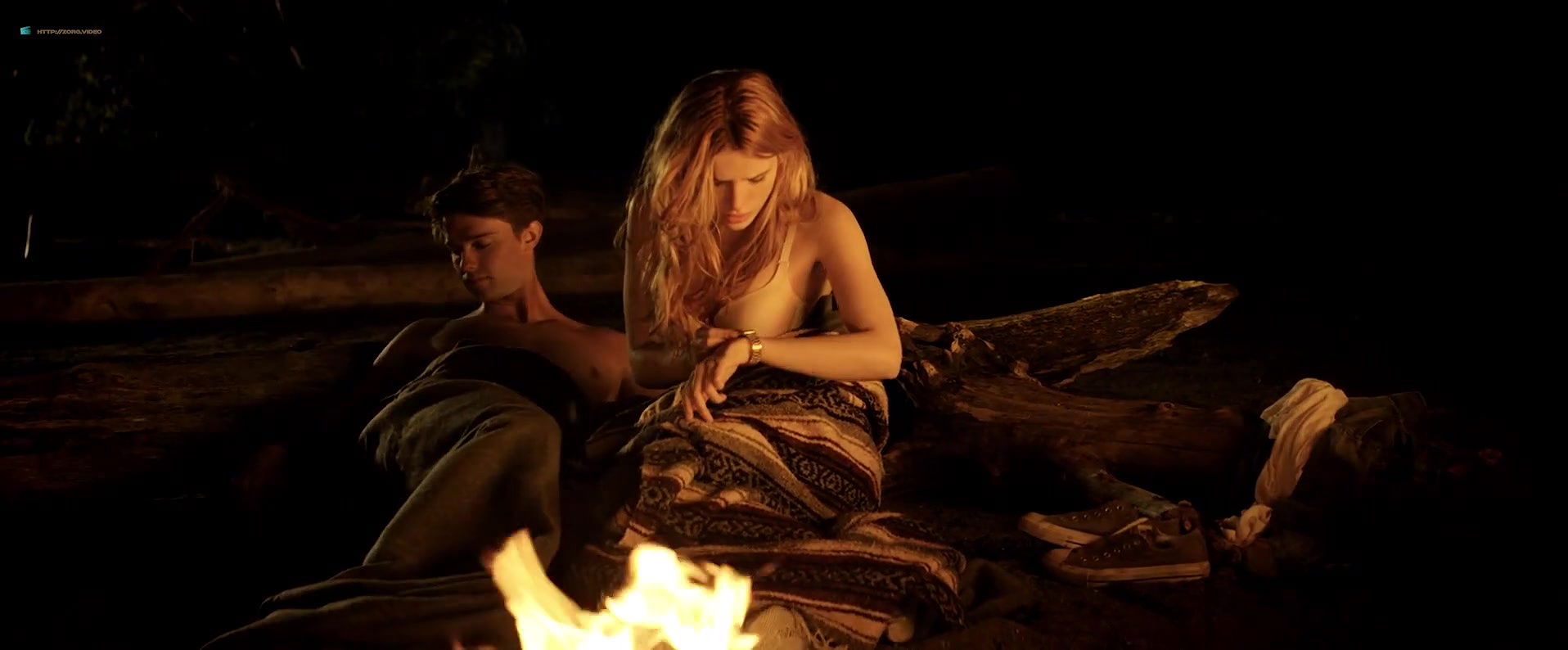 Bella Thorne – midnight sun