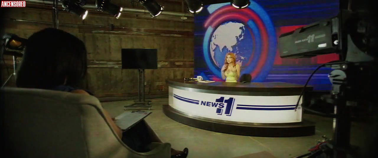 Bella Thorne – the babysitter killer queen