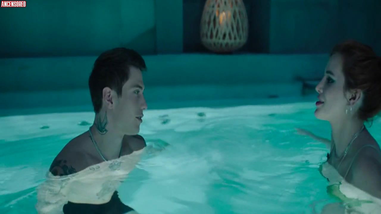 Bella Thorne – time is up