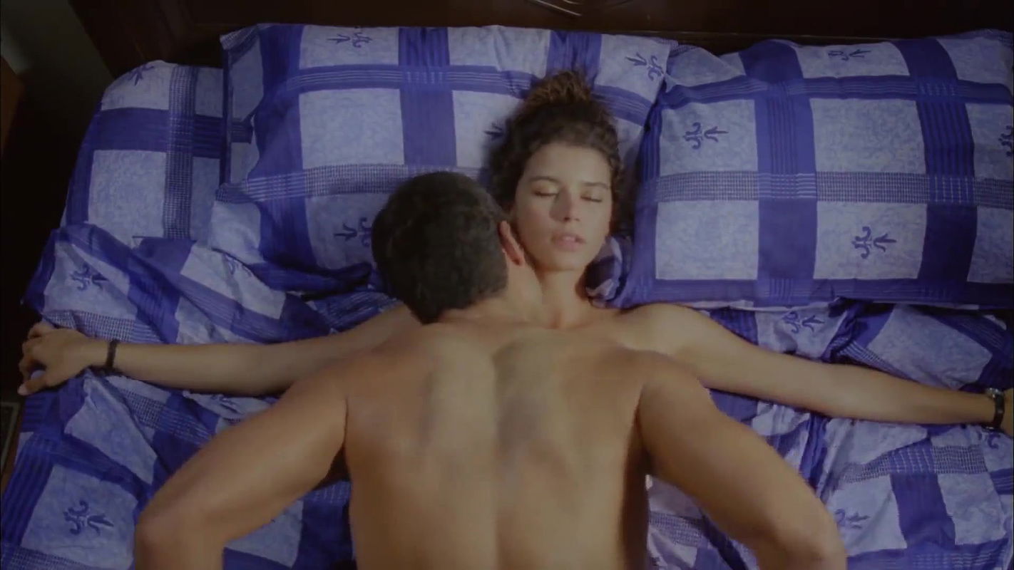 Beren Saat – The Wings of the Night