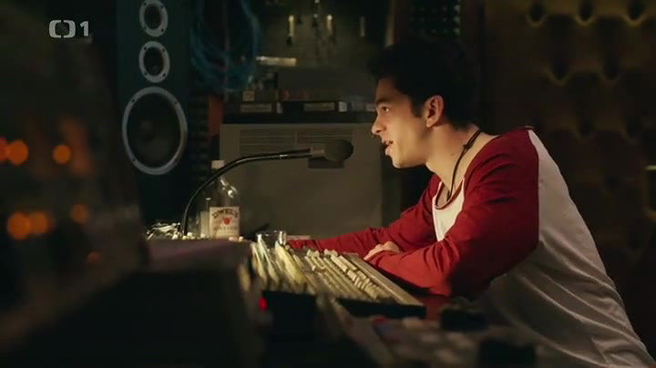 Berenika Kohoutov – dabing street