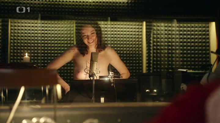 Berenika Kohoutov – dabing street