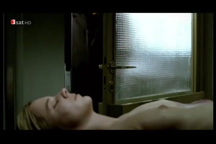 Bernadette Heerwagen – hinter blinden fenstern