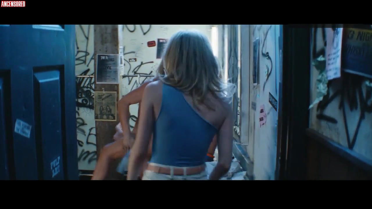 betsy holt – the dirt