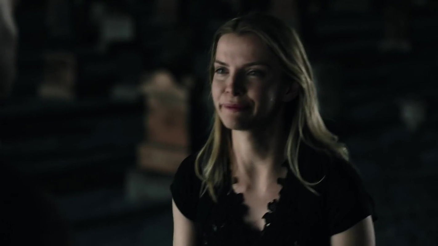 Betty Gilpin – american gods