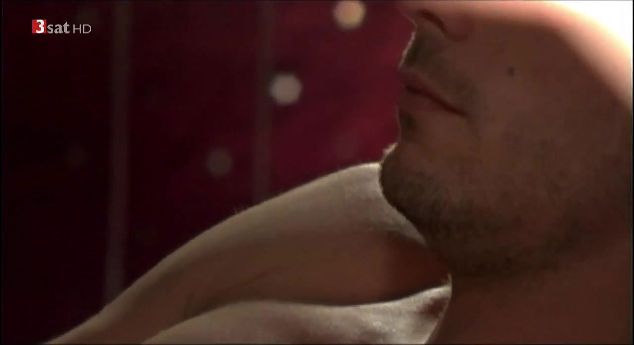 Blanca Lewin – En la cama