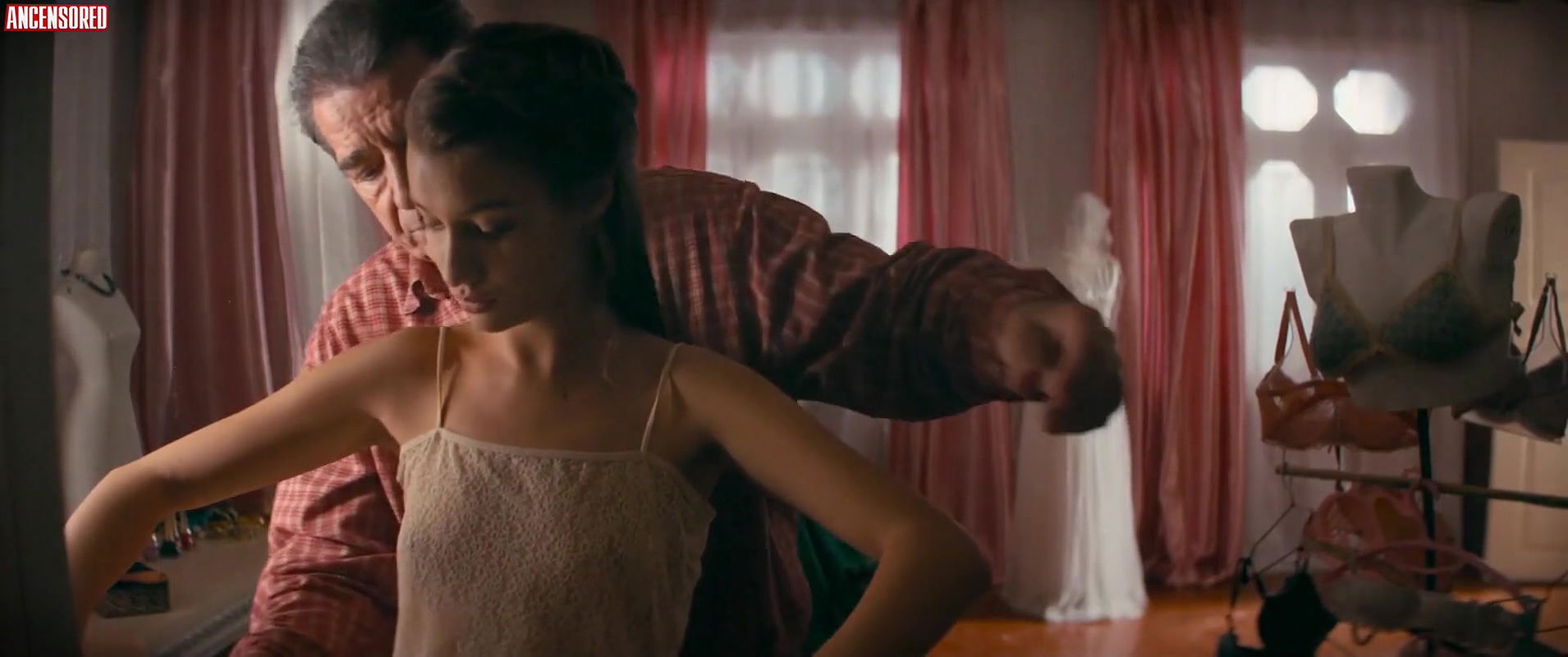 boriana manoilova – the bra