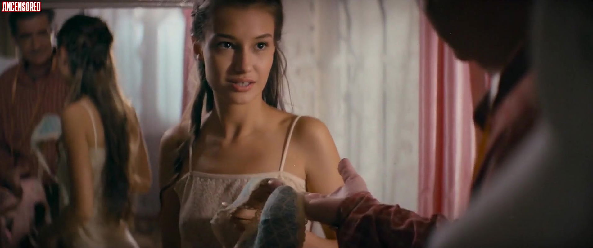 boriana manoilova – the bra