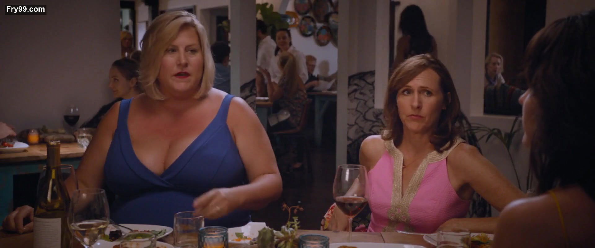 bridget everett – fun mom dinner