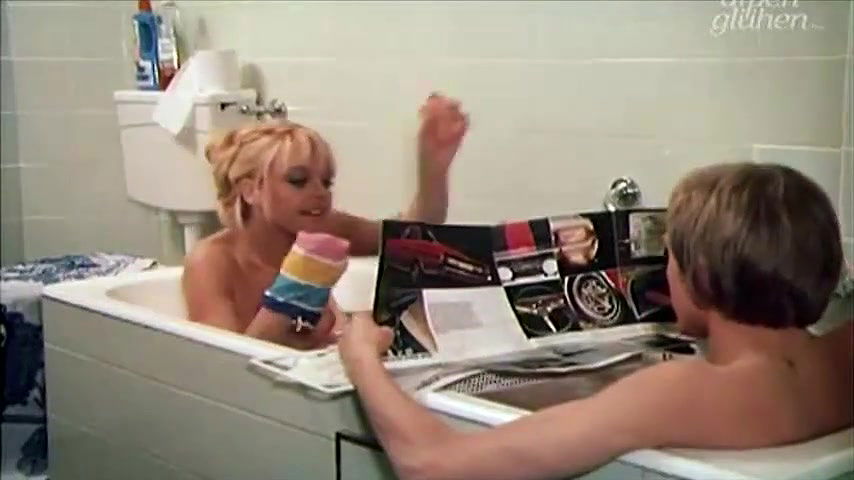 Britt Corvin – Hausfrauen Report 6