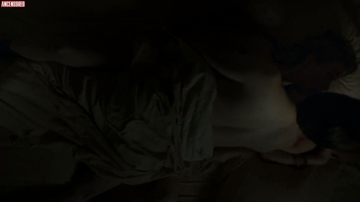 Britt Robertson – Ask Me Anything