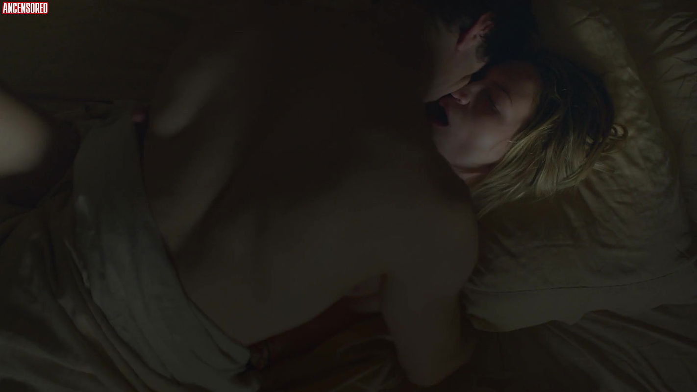 Britt Robertson – Ask Me Anything