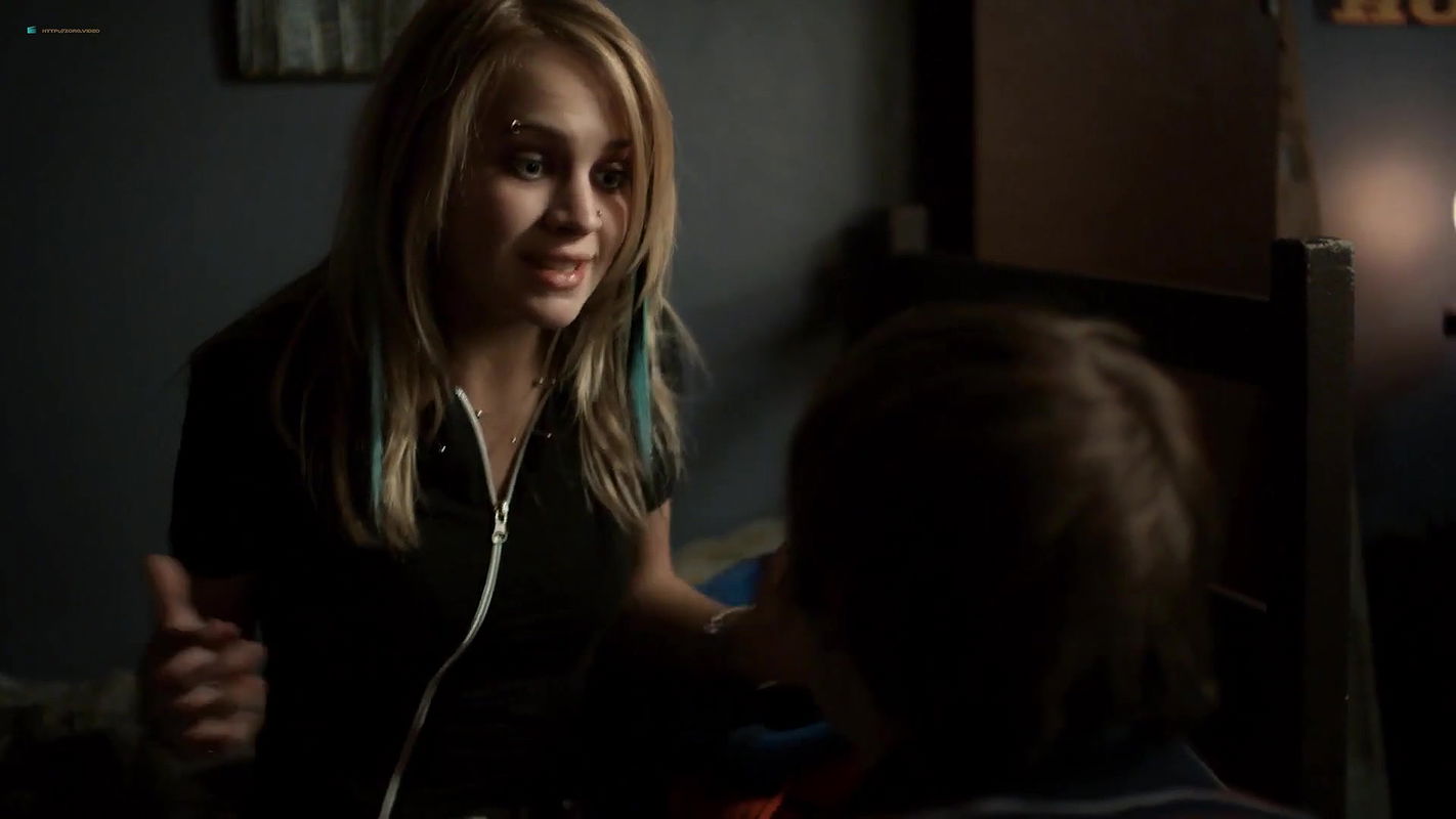 Britt Robertson – Cherry