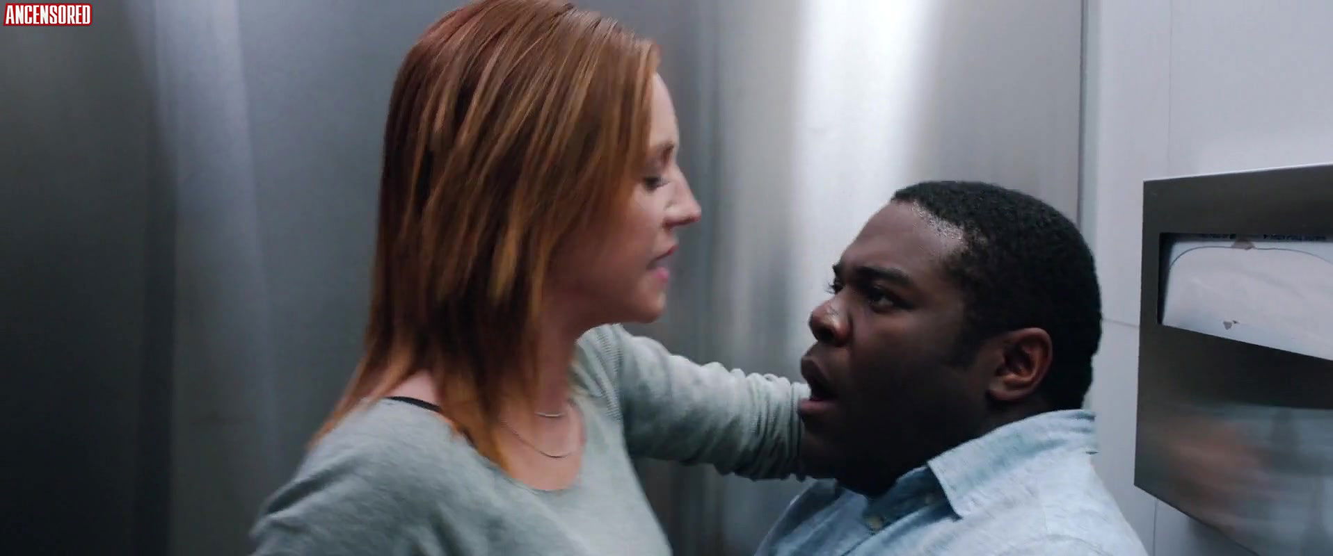 Brittany Snow – hooking up i