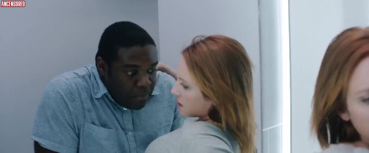 Brittany Snow – hooking up