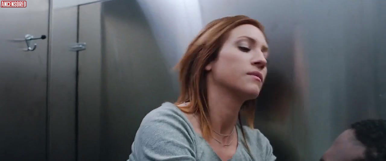 Brittany Snow – hooking up