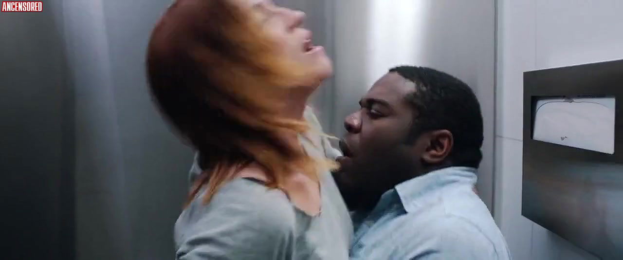 Brittany Snow – hooking up