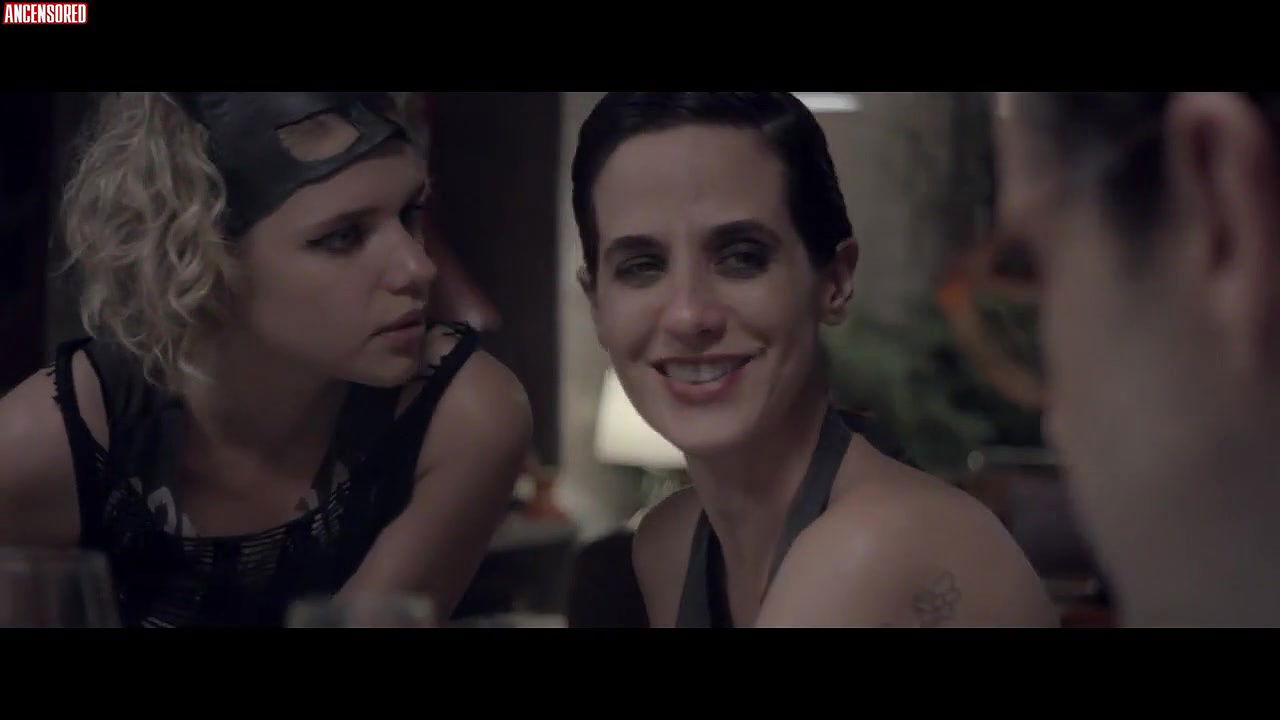 Bruna Linzmeyer – o banquete