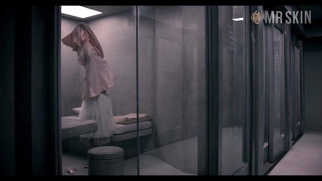 Bryce Dallas Howard – Black Mirror