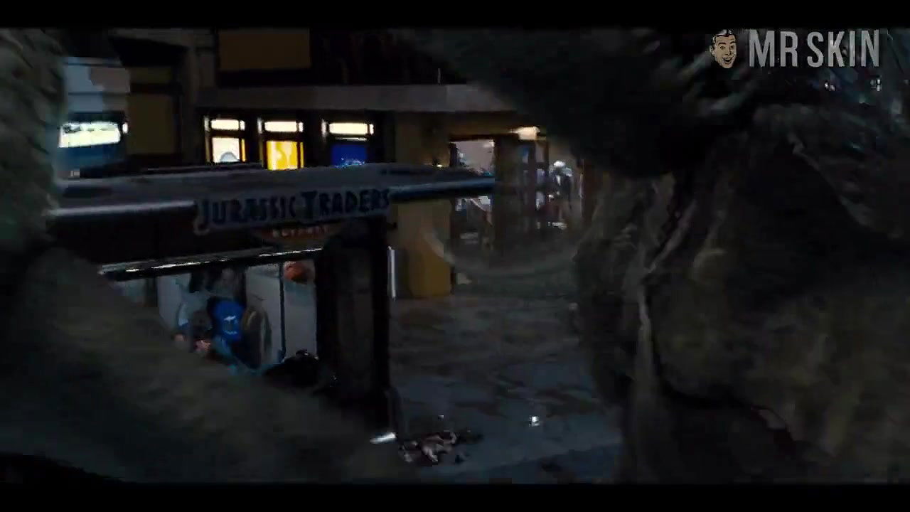 Bryce Dallas Howard – Jurassic World