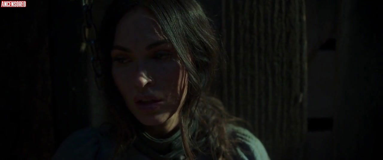 caitlin carmichael – midnight in the switchgrass