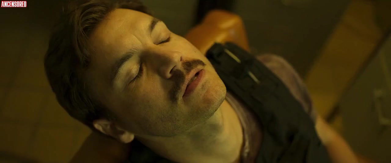 caitlin carmichael – midnight in the switchgrass