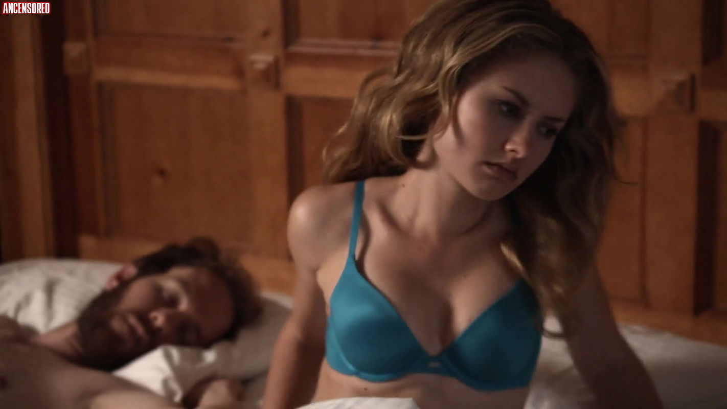 caitlin thompson – walking the halls