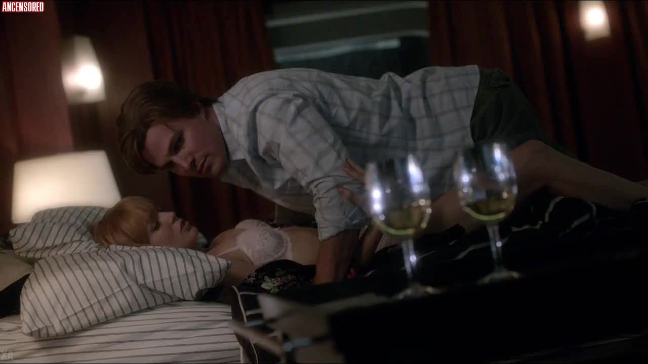 Caity Lotz – Arrow