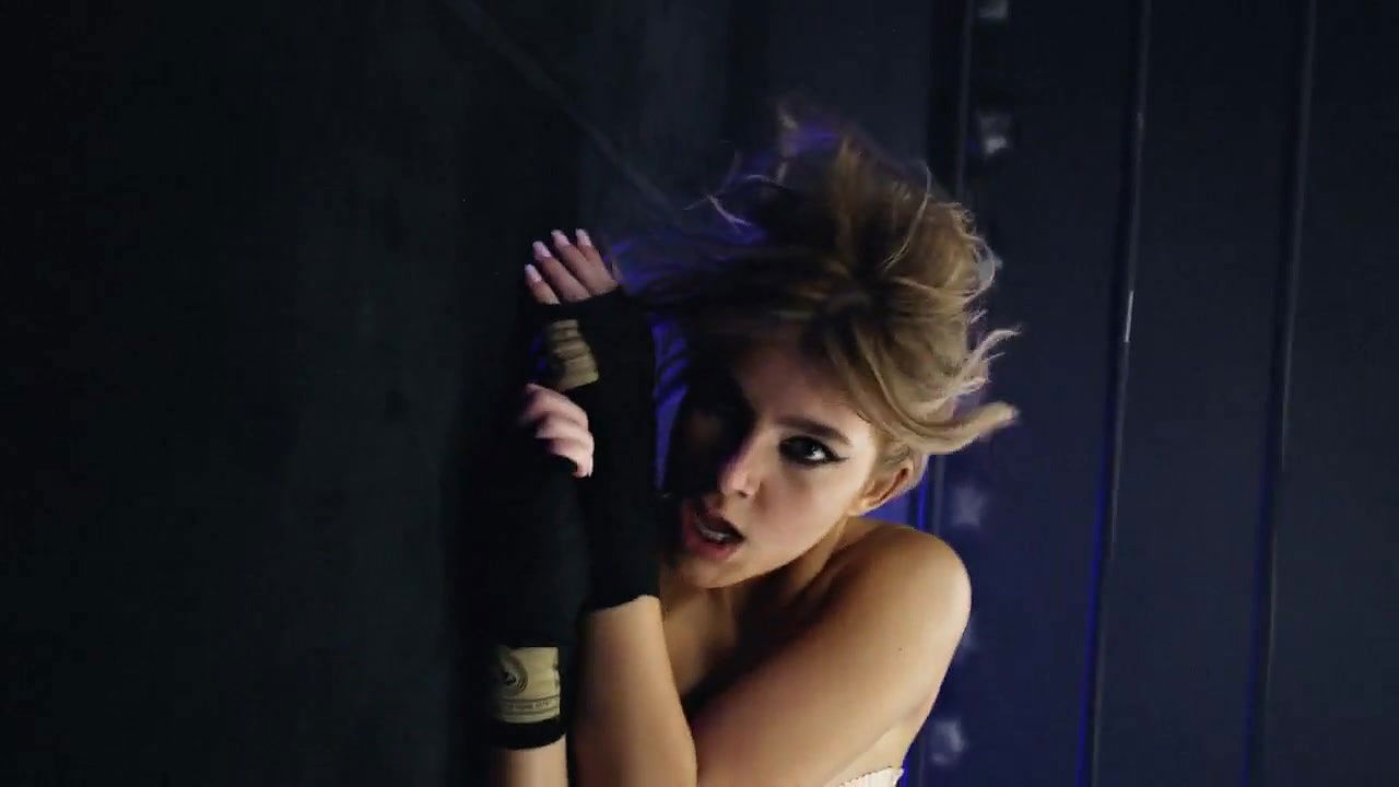 camila morrone – love advent