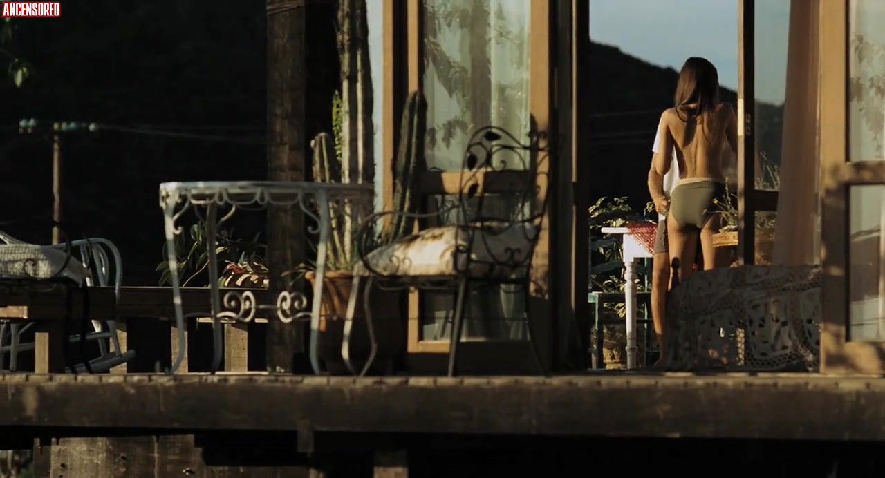 Camilla Belle – Adrift