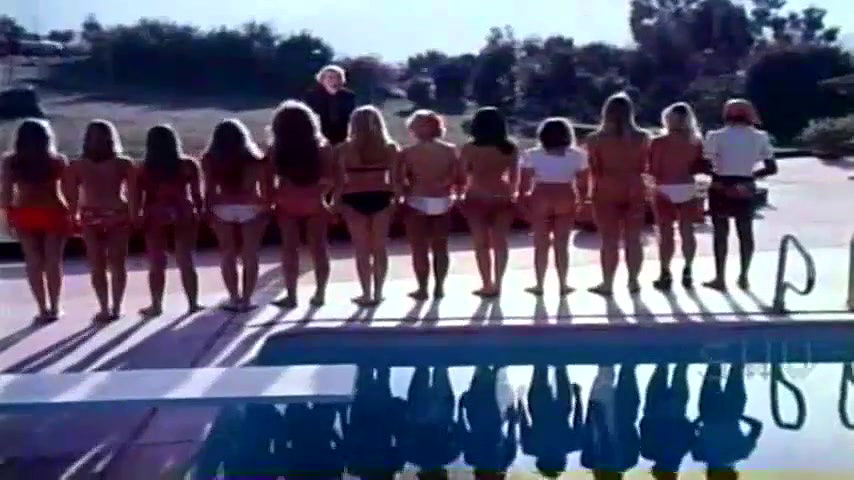 Candy Samples – Female chauvinists