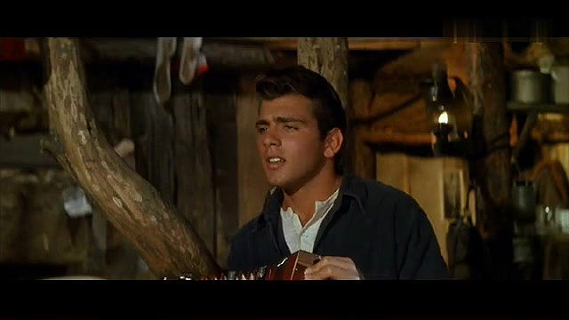 Capucine – North to Alaska