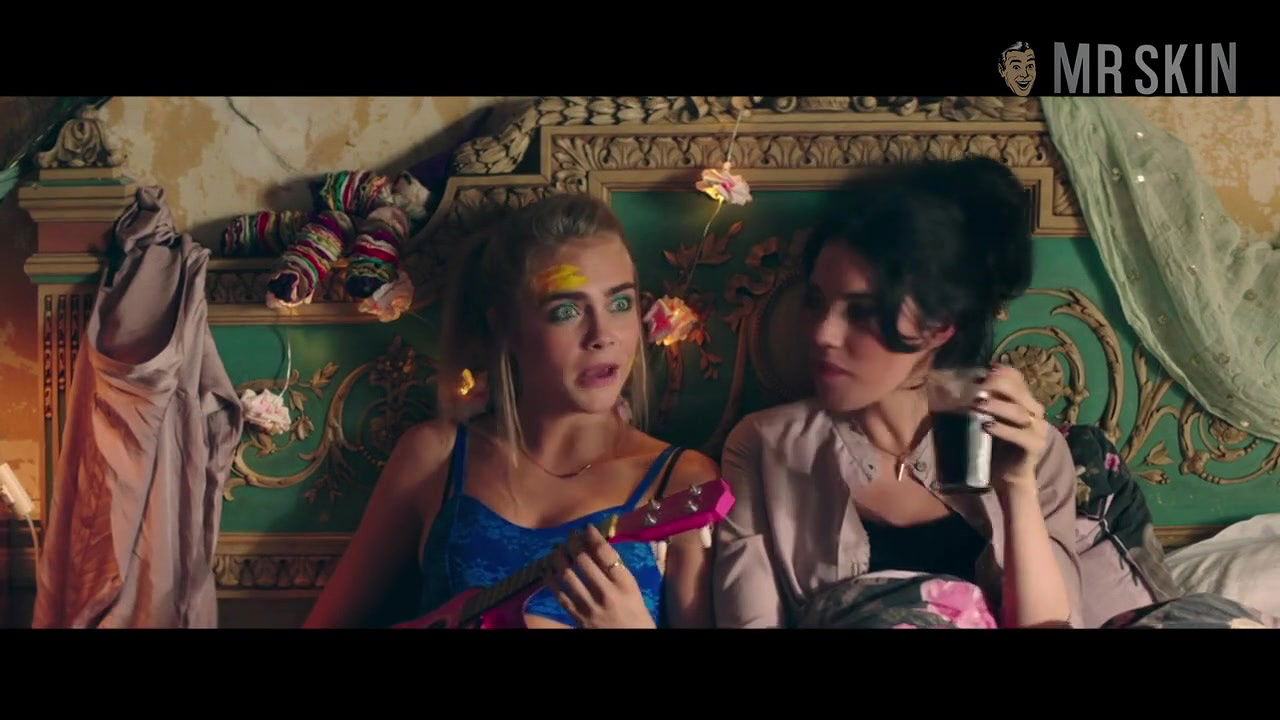 Cara deLevingne – kids in love