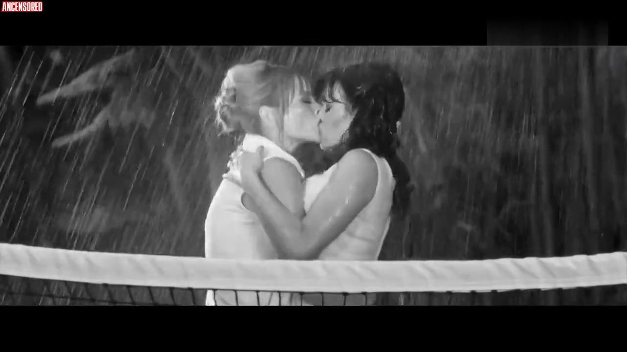 Carla Gugino – Hotel Noir