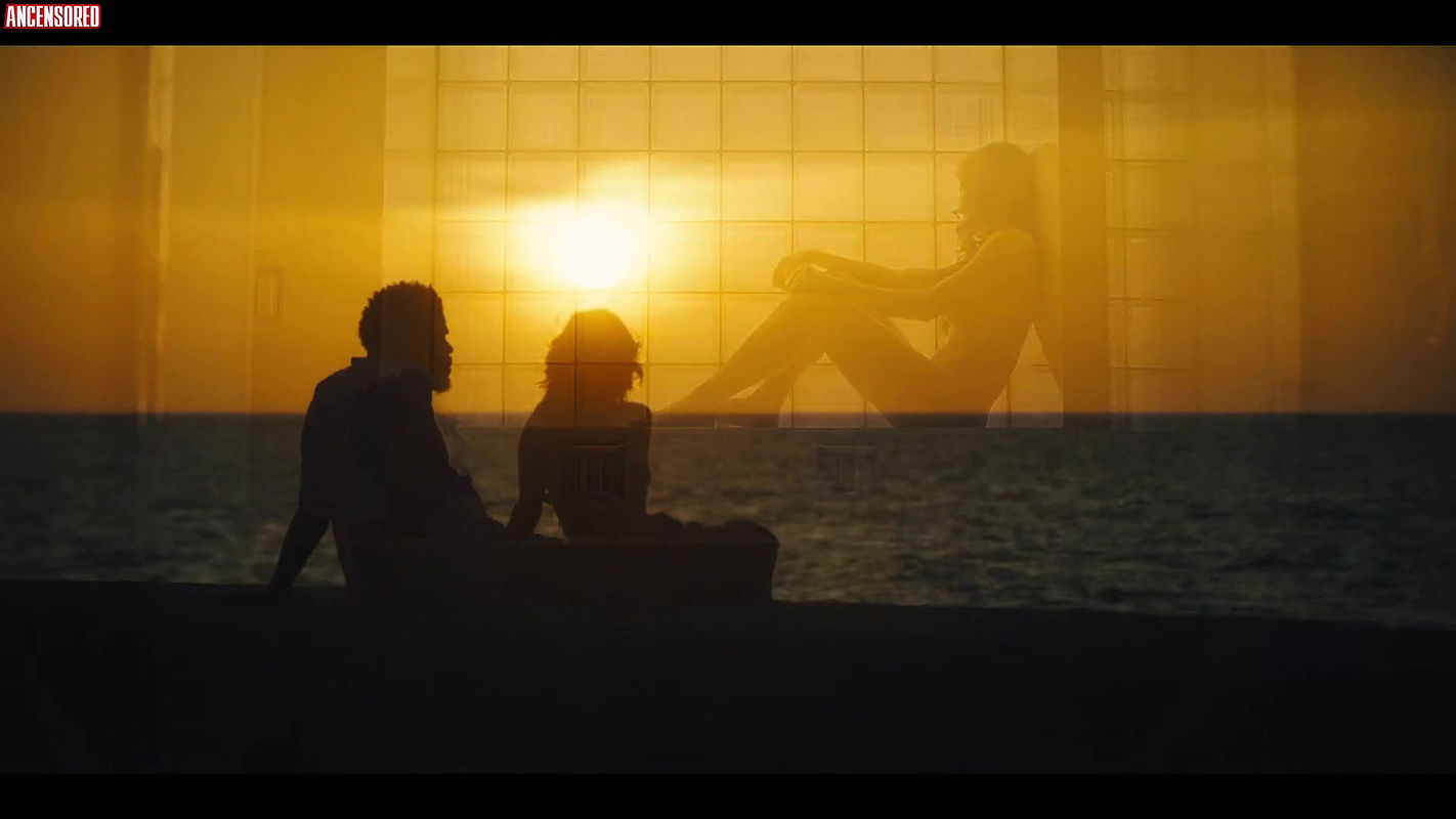 Carla Gugino – jett