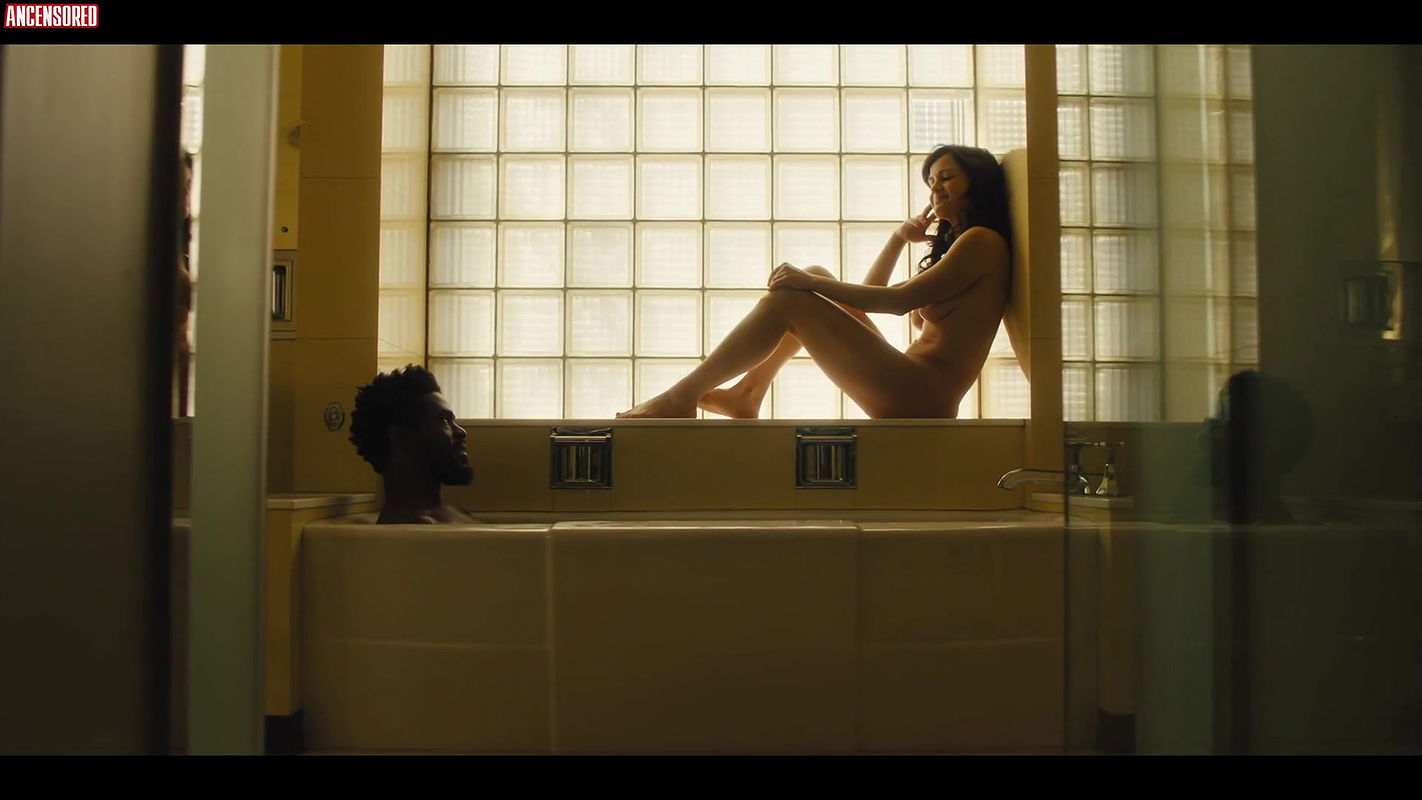 Carla Gugino – jett