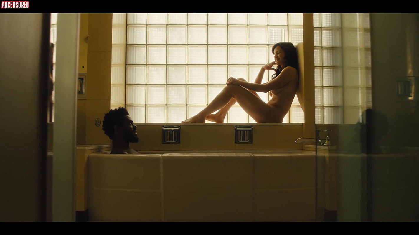 Carla Gugino – jett