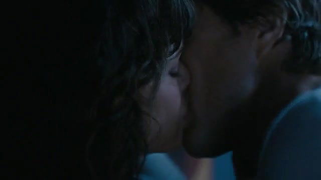 Carla Gugino – Roadies