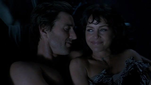 Carla Gugino – Roadies