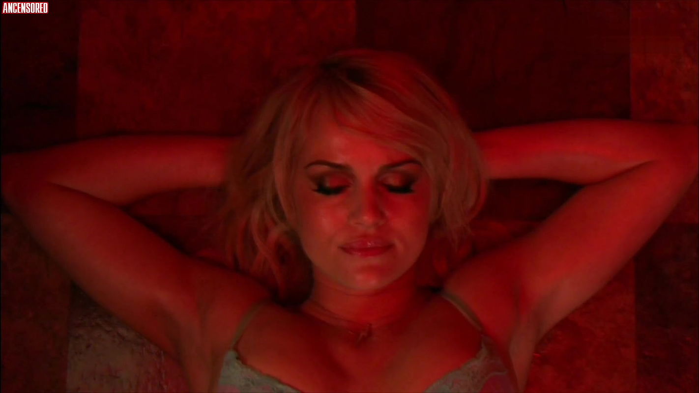 Carla Gugino – Women in Trouble