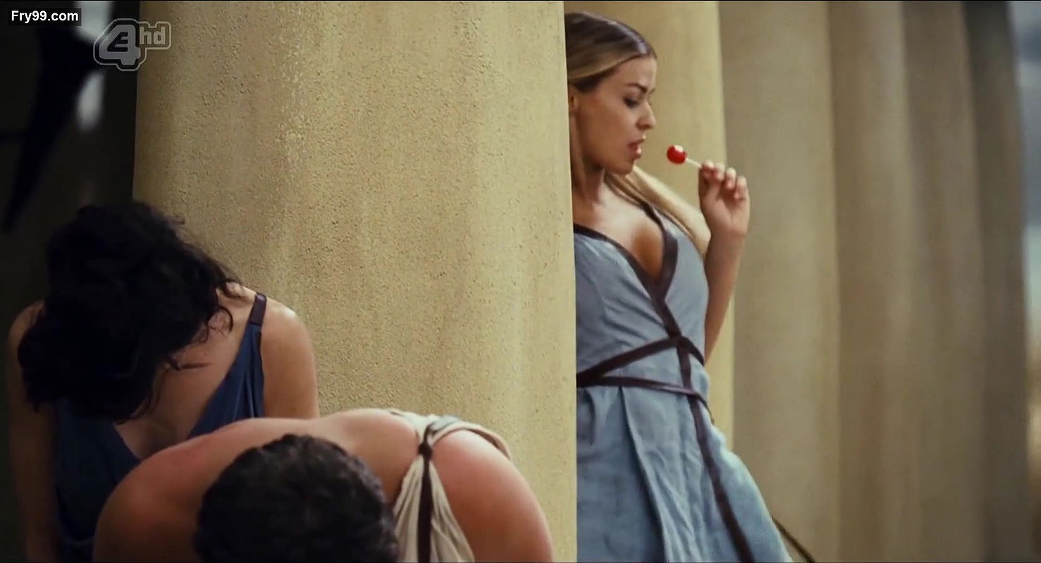 Carmen Electra – Meet the Spartans