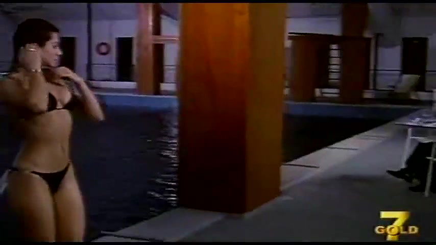 Carmen Russo – La Maestra di sci