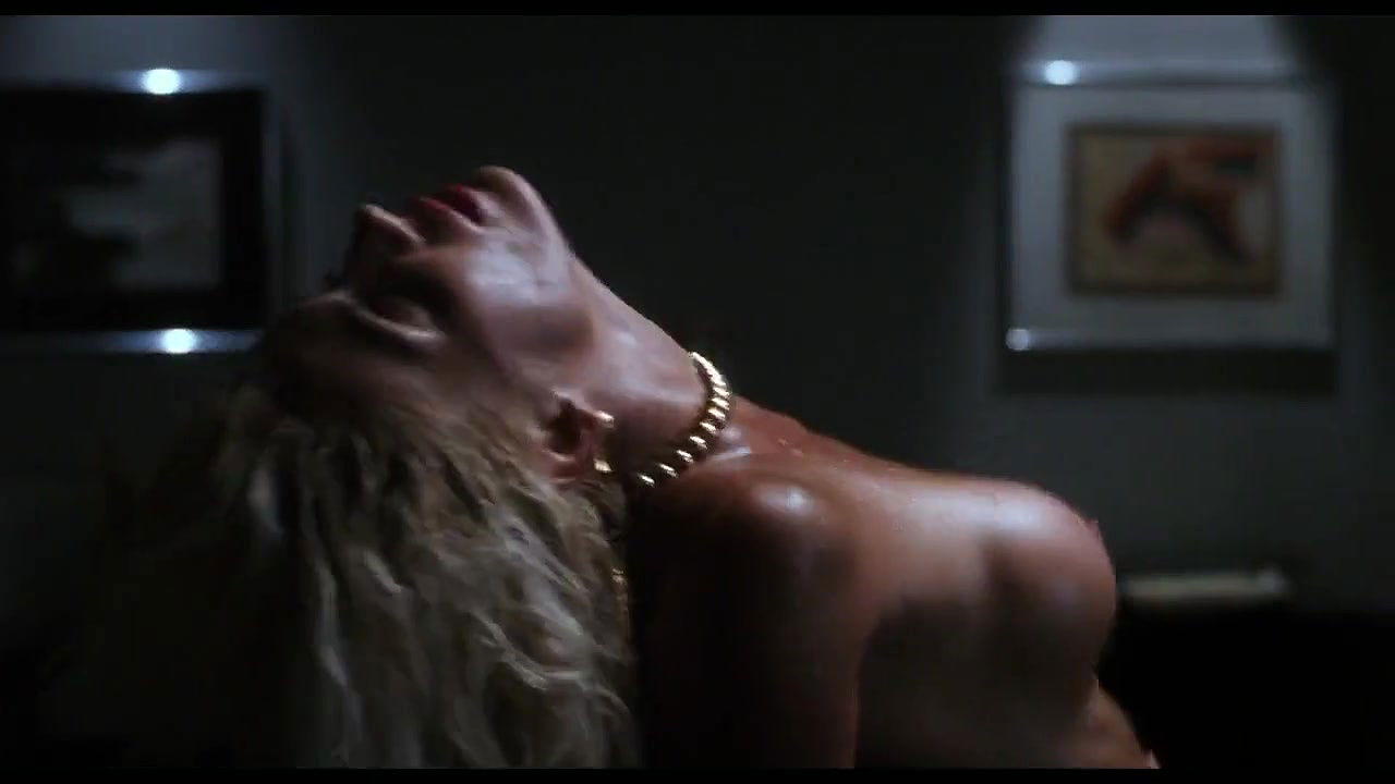 Carol Cummings – Psycho Cop Returns