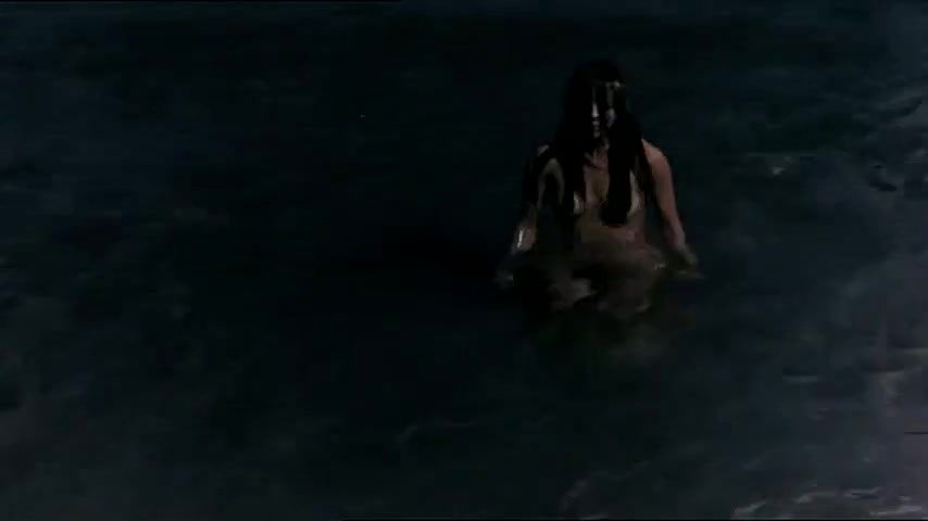 Carole Andr – violentata sulla sabbia